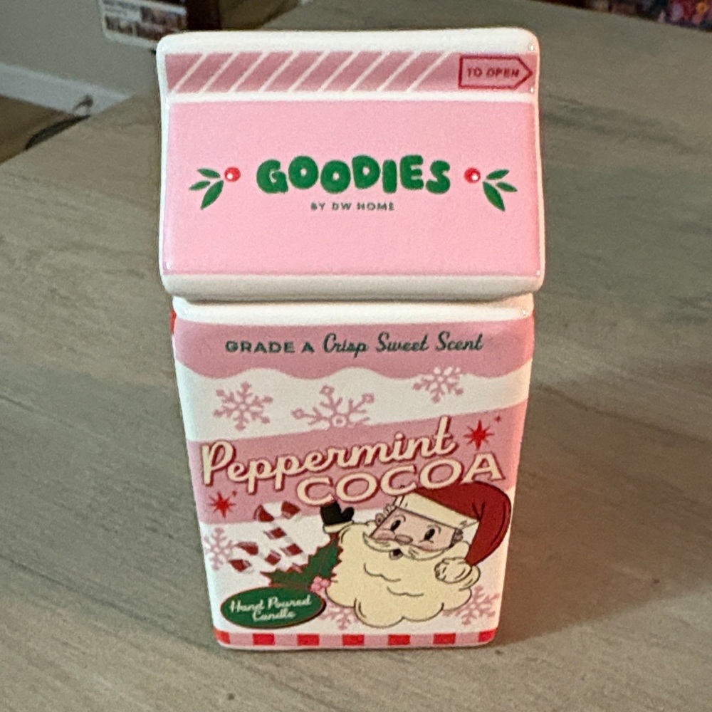 DW Home Peppermint Cocoa Candle